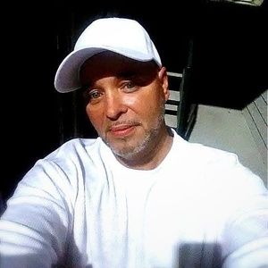 Meet your Posher, Bruce